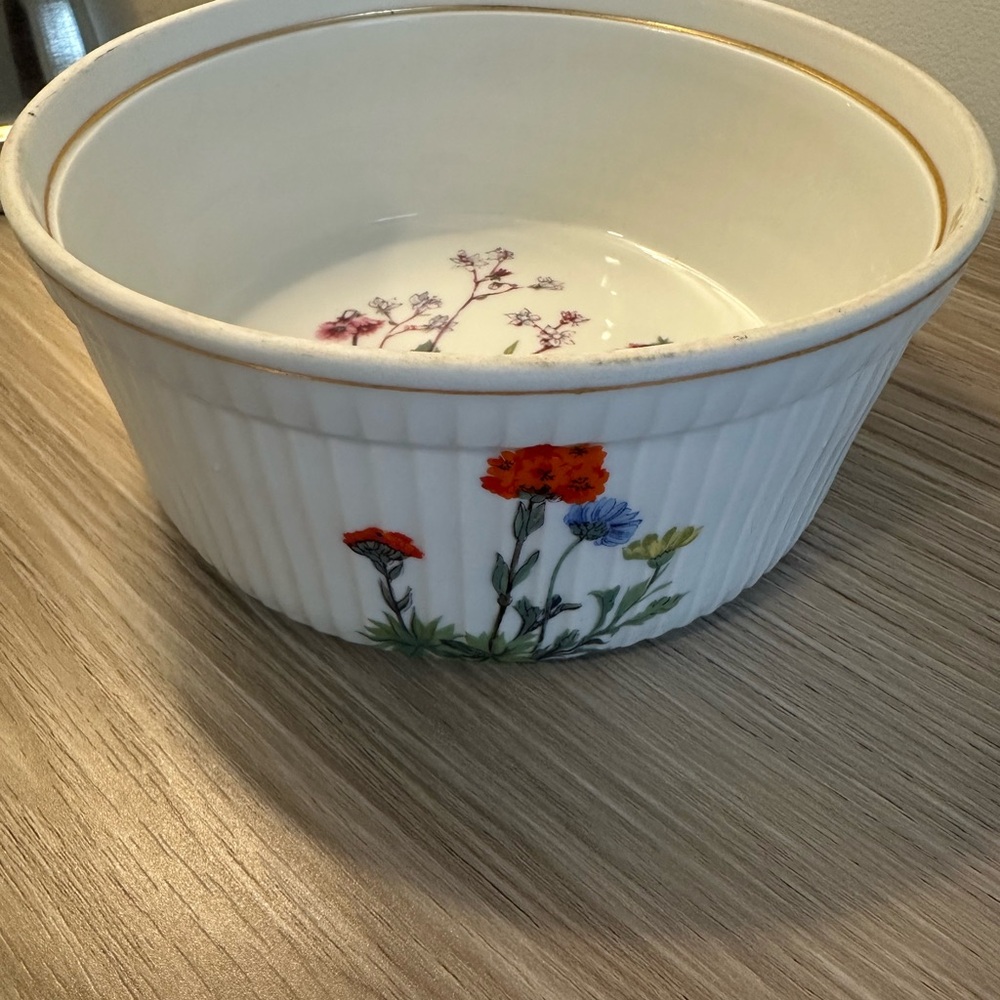 Le Faune France Souffle Casserole Wildflowers Porcelain Baking Dish